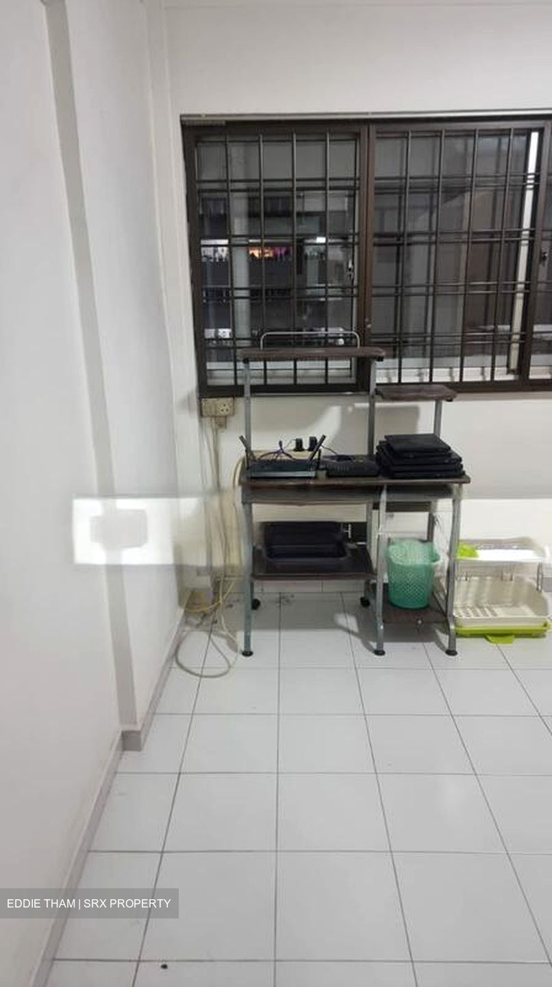 Blk 548 Jurong West Street 42 (Jurong West), HDB Executive #501643921